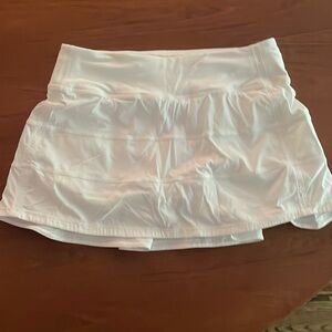 Lululemon Size 4 White Tennis Skirt